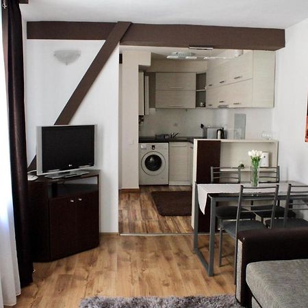 Long House Apartment Brasov Luaran gambar