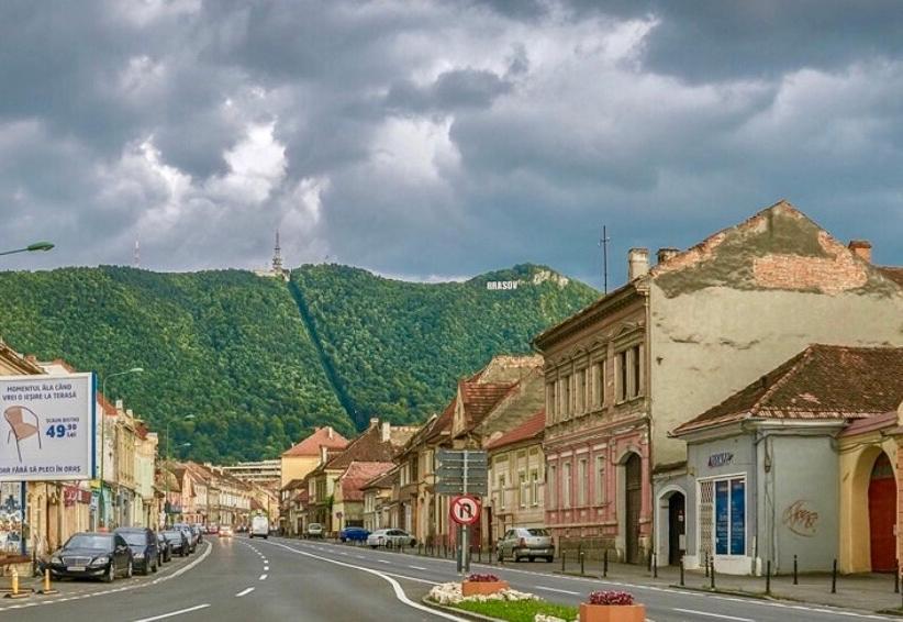 Long House Apartment Brasov Luaran gambar