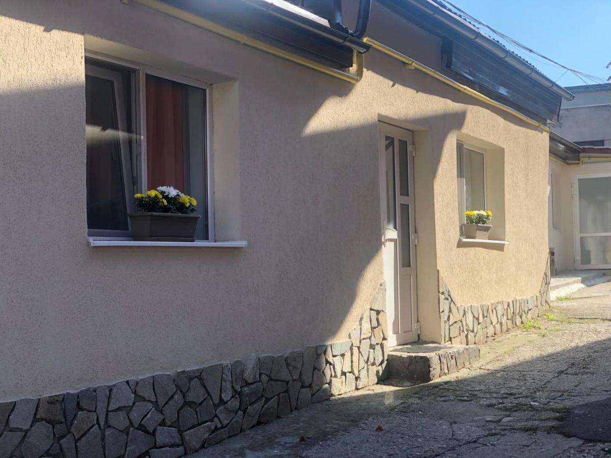 Long House Apartment Brasov Luaran gambar